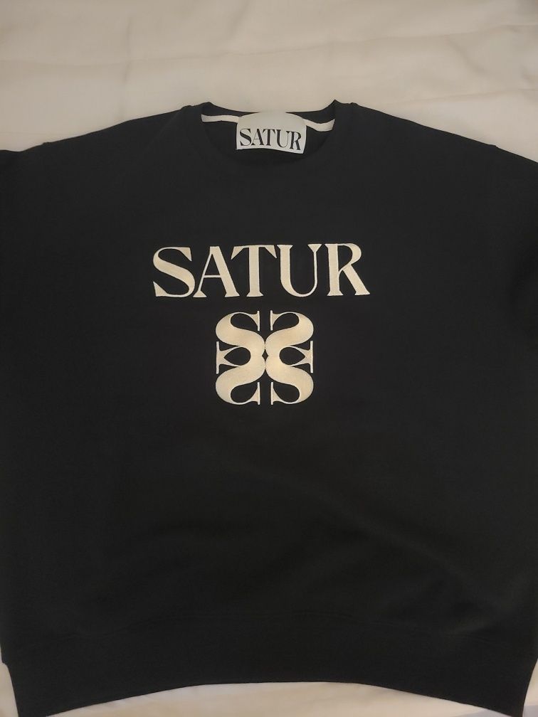 MUSINSA公式 | SATUR classic logo sweatshirt classic black