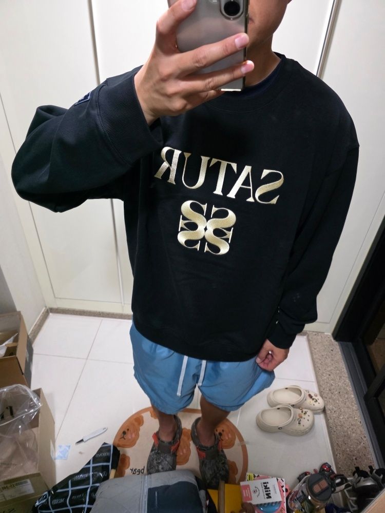 MUSINSA | SATUR classic logo sweatshirt classic black