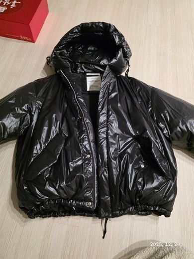 MUSINSA公式 | BESLOW OVERSIZED M65 HOOD SHORT DOWN PARKA GLOSSY BLACK