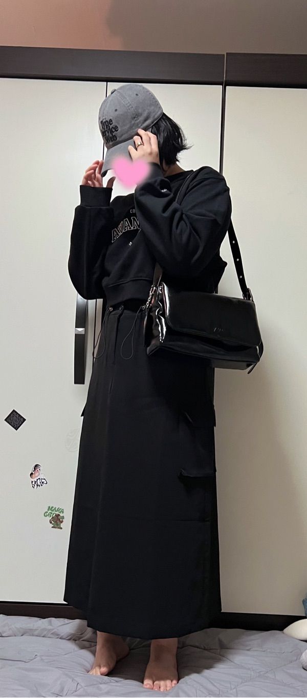 ★VVV ★ HEART MIRROR PADDED SHOULDER CROSS BAG MUSINSA | VVV Heart mirror padded shoulder cross bag _ Silver