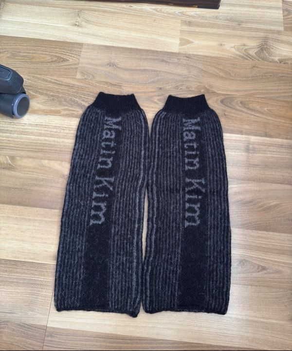 【MATIN KIM】 MATIN STRIPE LEG WARMER MUSINSA | MATIN KIM MATIN STRIPE LEG WARMER IN WHITE
