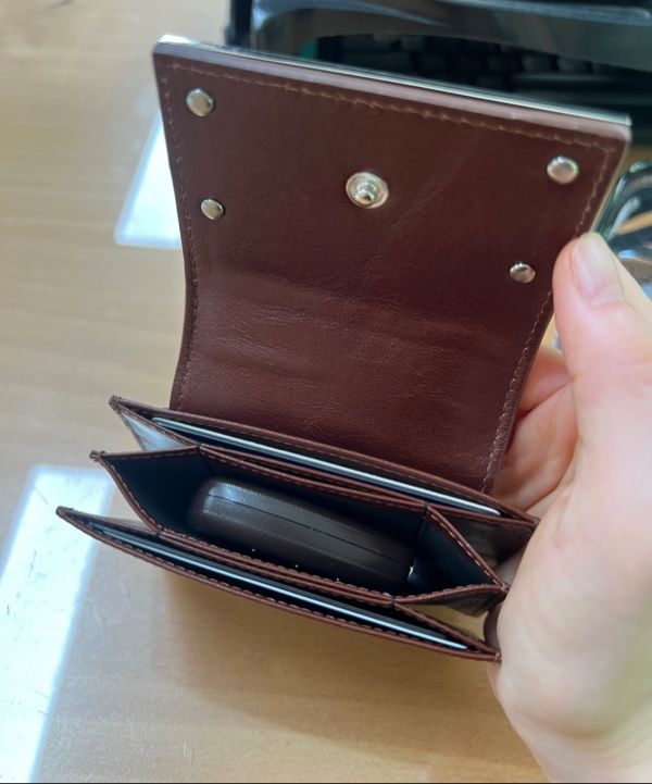 折りたたみ財布 [MATINKIM]vintage accordion wallet in olive Matin Kim Vintage Accordion Wallet Olive | eBay