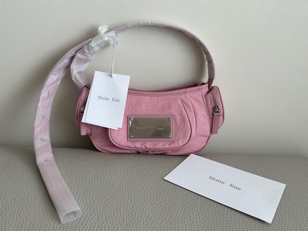 MUSINSA | MATIN KIM MADELEINE ROUND BAG IN PINK