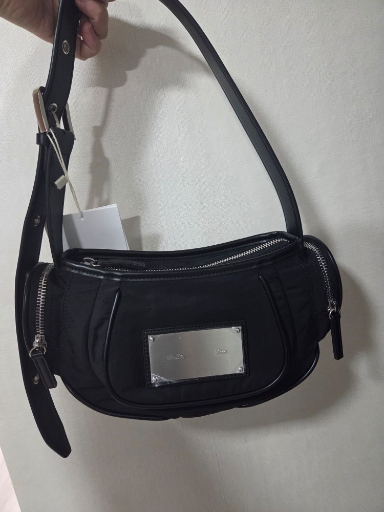MUSINSA | MATIN KIM MADELEINE ROUND BAG IN BLACK