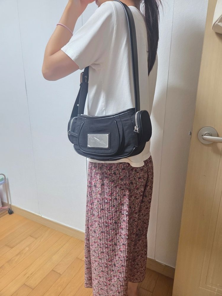 MUSINSA公式 | MATIN KIM MADELEINE ROUND BAG IN BLACK
