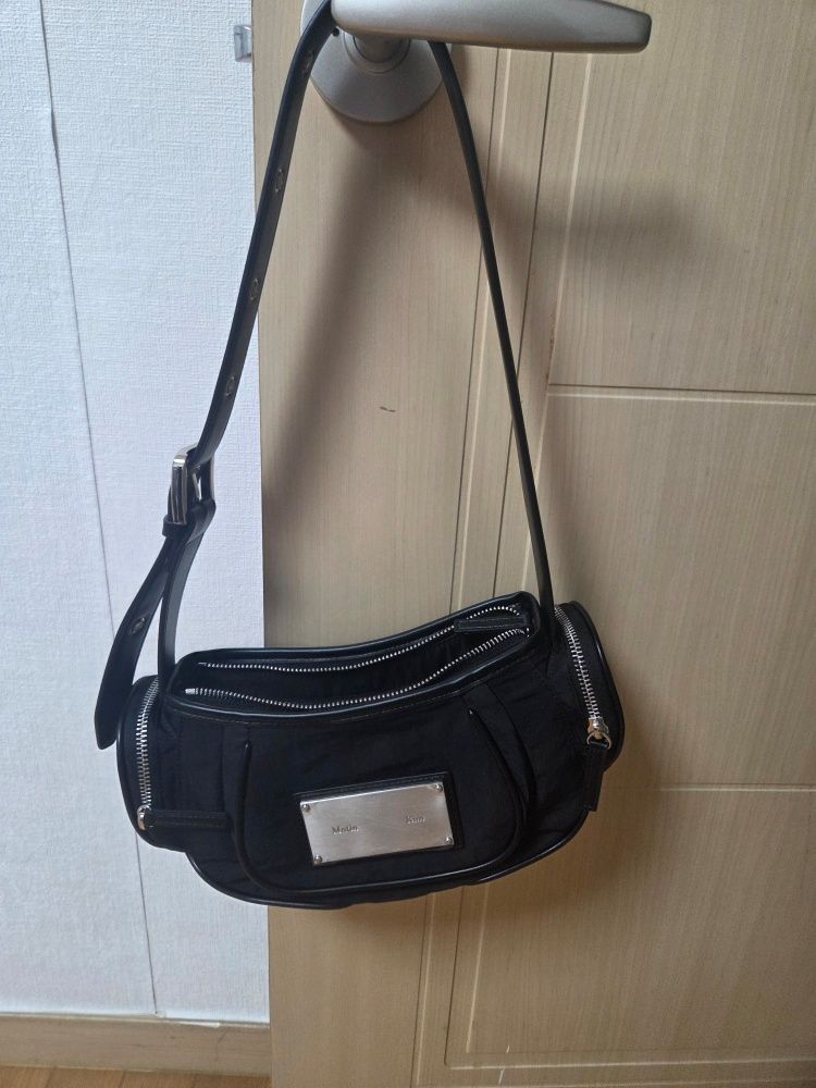 MUSINSA | MATIN KIM MADELEINE ROUND BAG IN BLACK