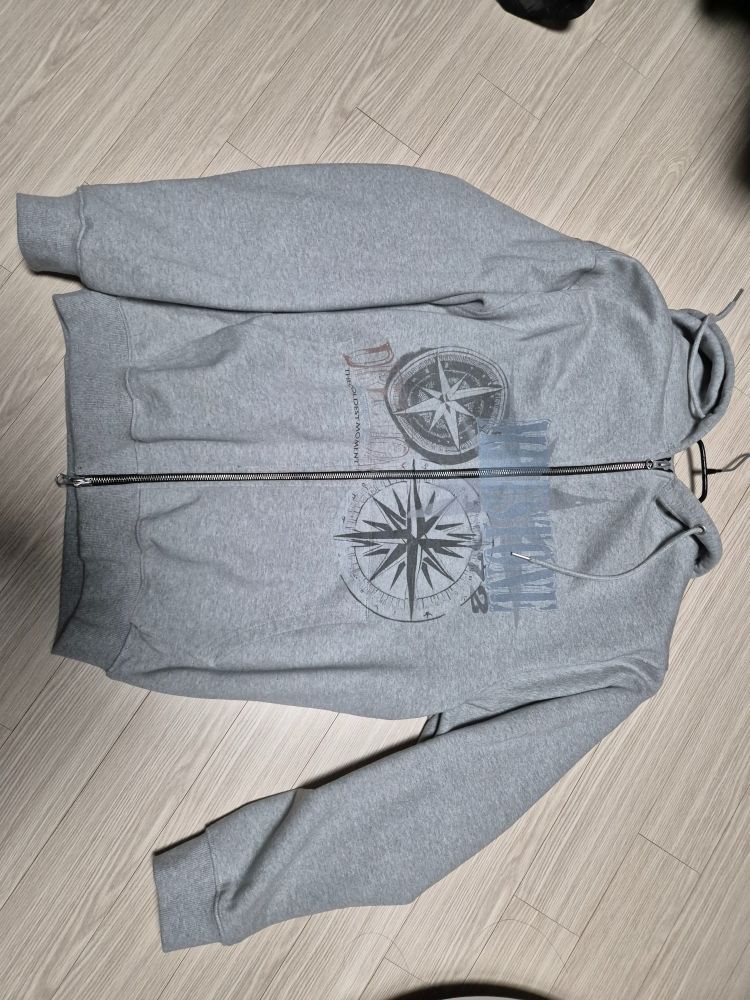 the coldest moment zip-up ドットジップアップ 水玉 ホールカット