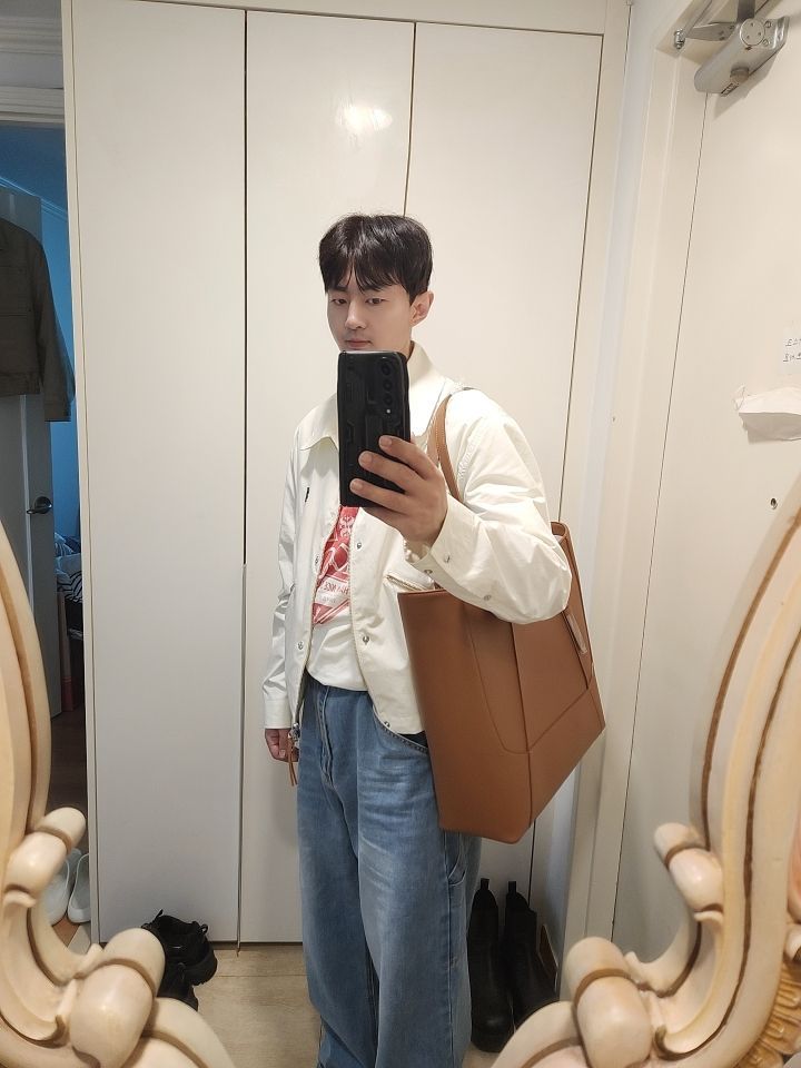 ☆韓国の人気☆【SATUR】☆Riga Shopper Middle Ba.g☆関税込☆ ☆韓国の人気☆【SATUR】☆Riga Shopper Middle Ba.g☆関税込☆
