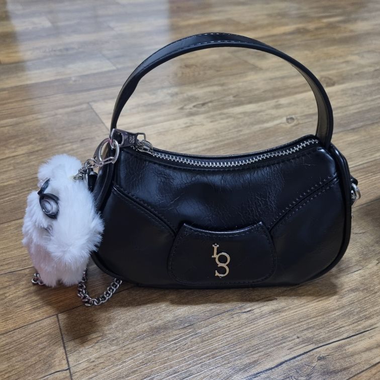 MUSINSA | ILLIGO Signature mini bag black