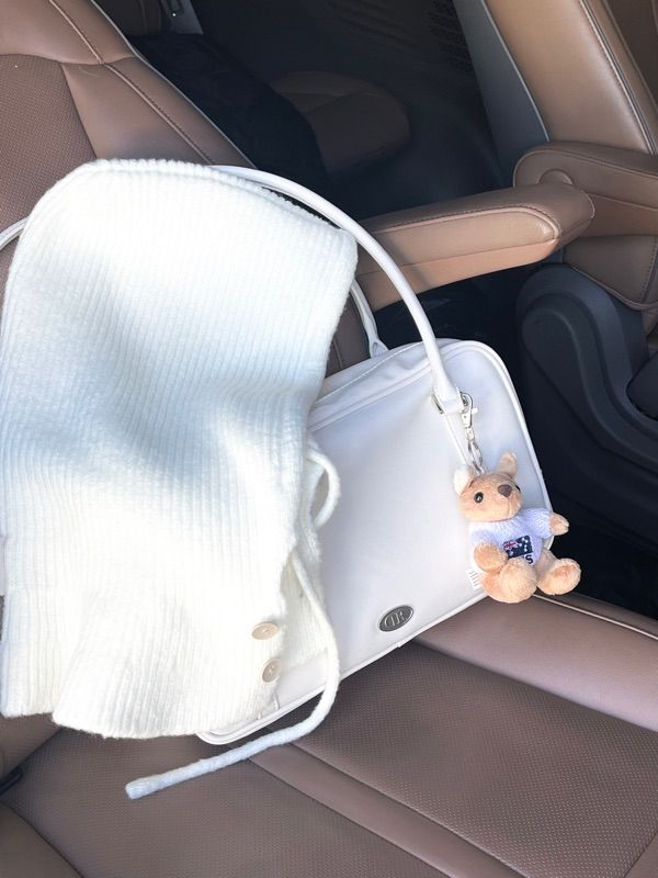 MUSINSA | DUMARO Journey shoulder bag / Ivory