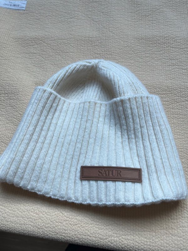 MUSINSA公式 | SATUR レザー ワッペン ウールブレンド ビーニー