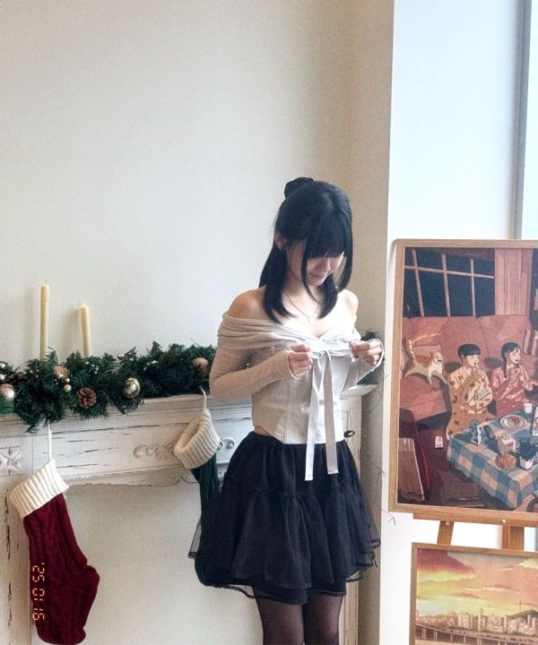 MUSINSA | NOT YOUR ROSE Miu Top (Gray)