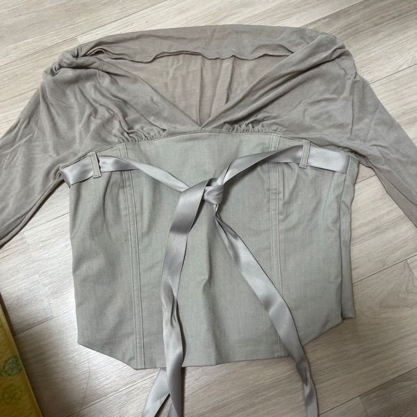 MUSINSA | NOT YOUR ROSE Miu Top (Gray)