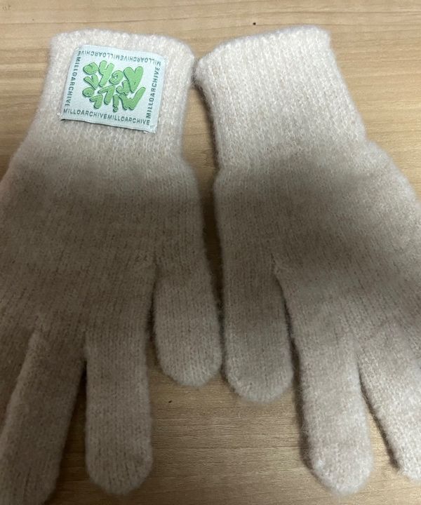 [GOCORI] 韓国☆FUZZY RIBBON FINGER HOLE GLOVES GLOVE - HAN QUOKKA / Stray Kids『Stray Kids World Tour