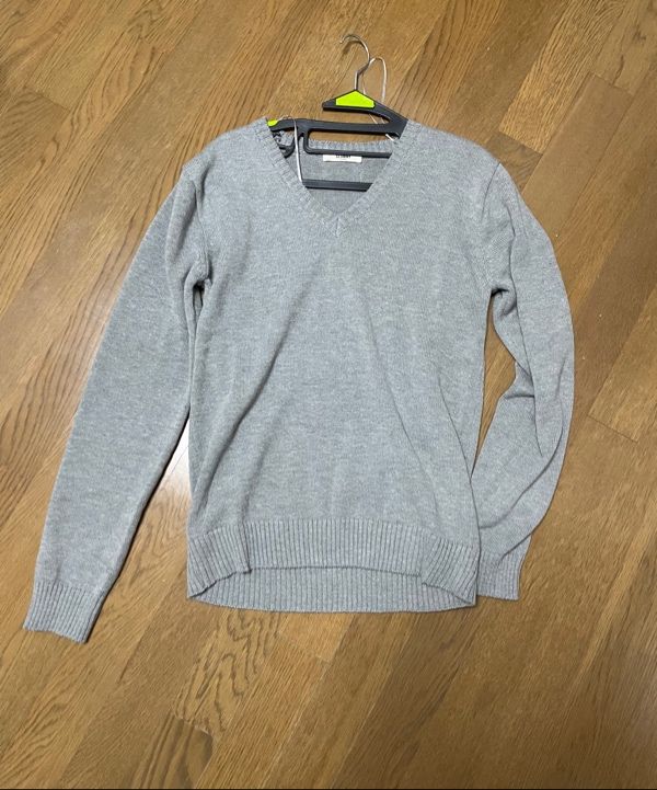 MUSINSA | GLOWNY G CLASSIC V-NECK SLIM KNIT PULLOVER (GRAY)
