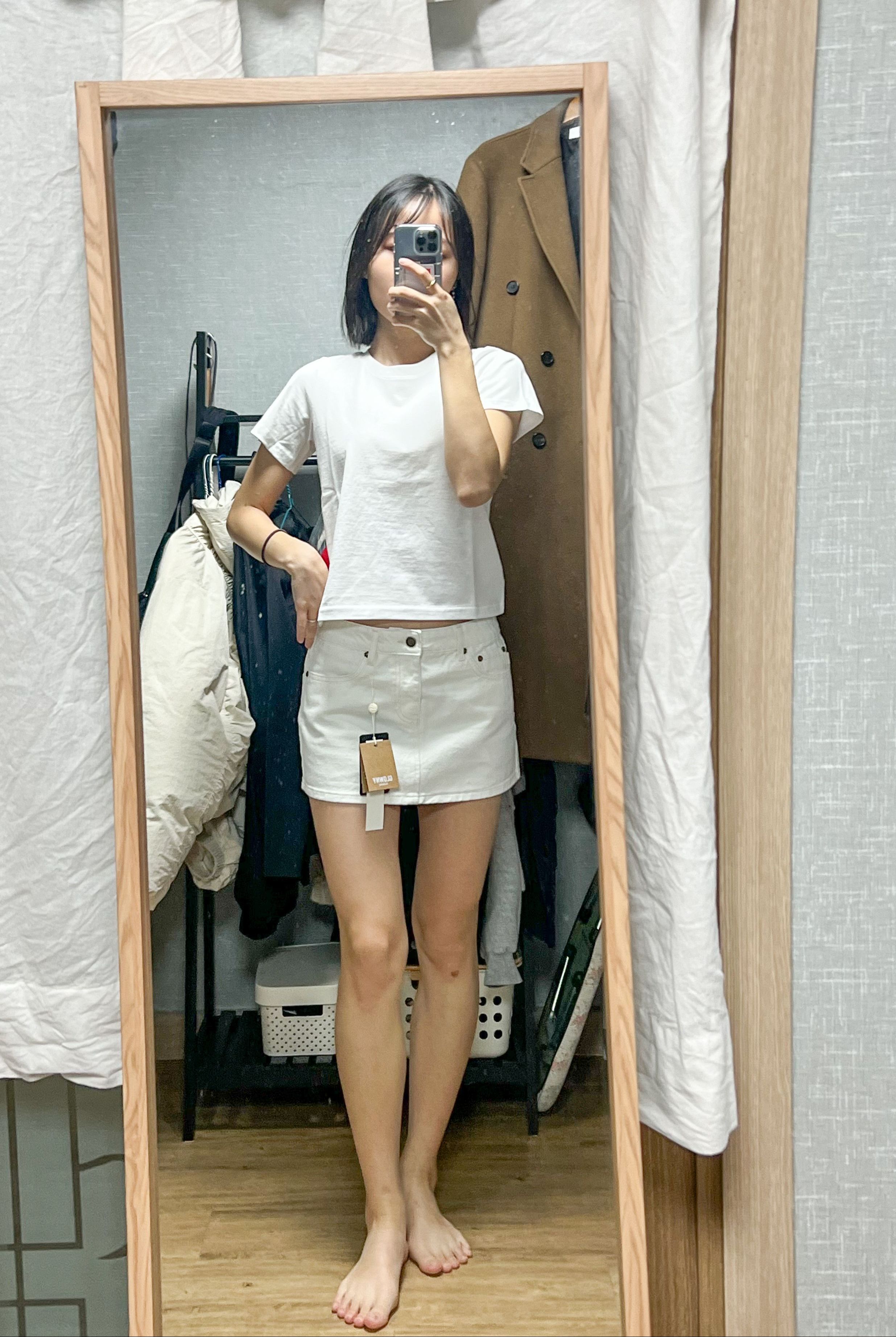 MUSINSA | GLOWNY G CLASSIC SOFT TEE (WHITE)
