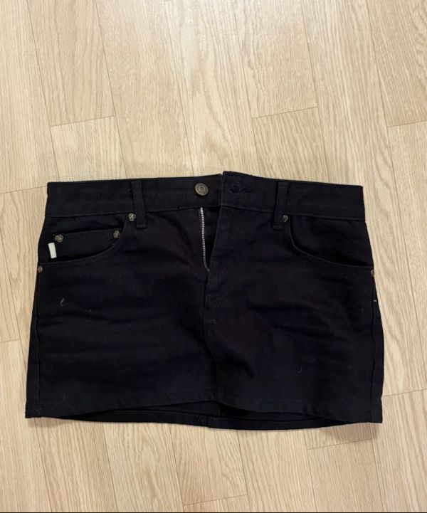 MUSINSA公式 | GLOWNY 99 LOW-RISE MINI SKIRT (BLACK)