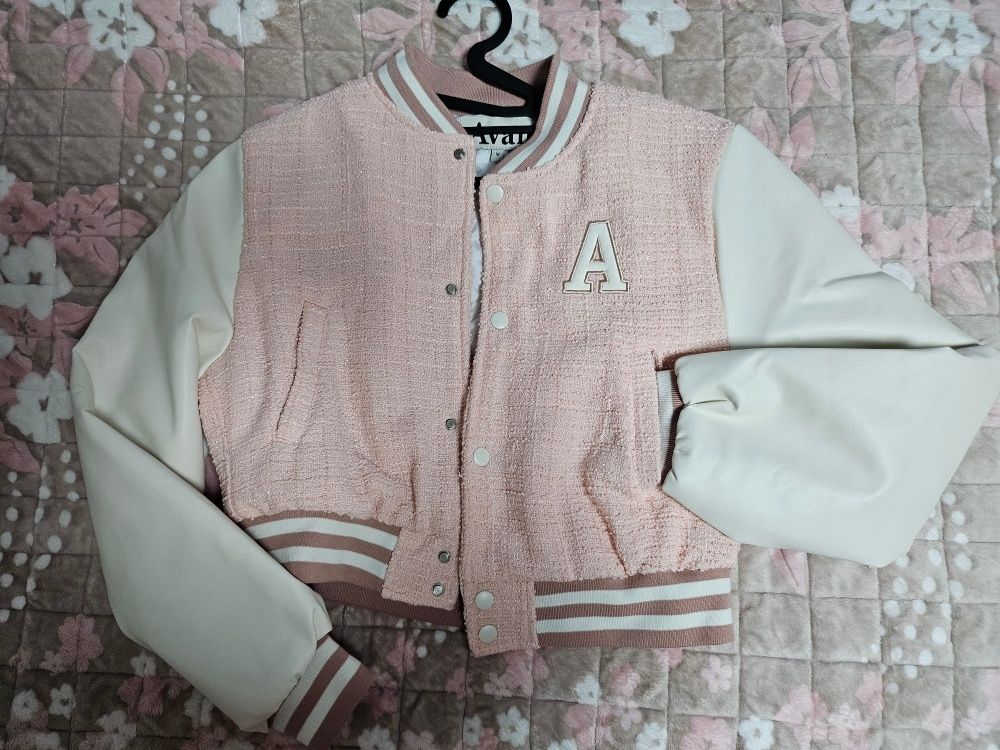 ブルゾン AVANDRESS Atlantis Rose Crop Varsity Jacket PINK MUSINSA | AVANDRESS Atlantis Love Crop Varsity Jacket PINK