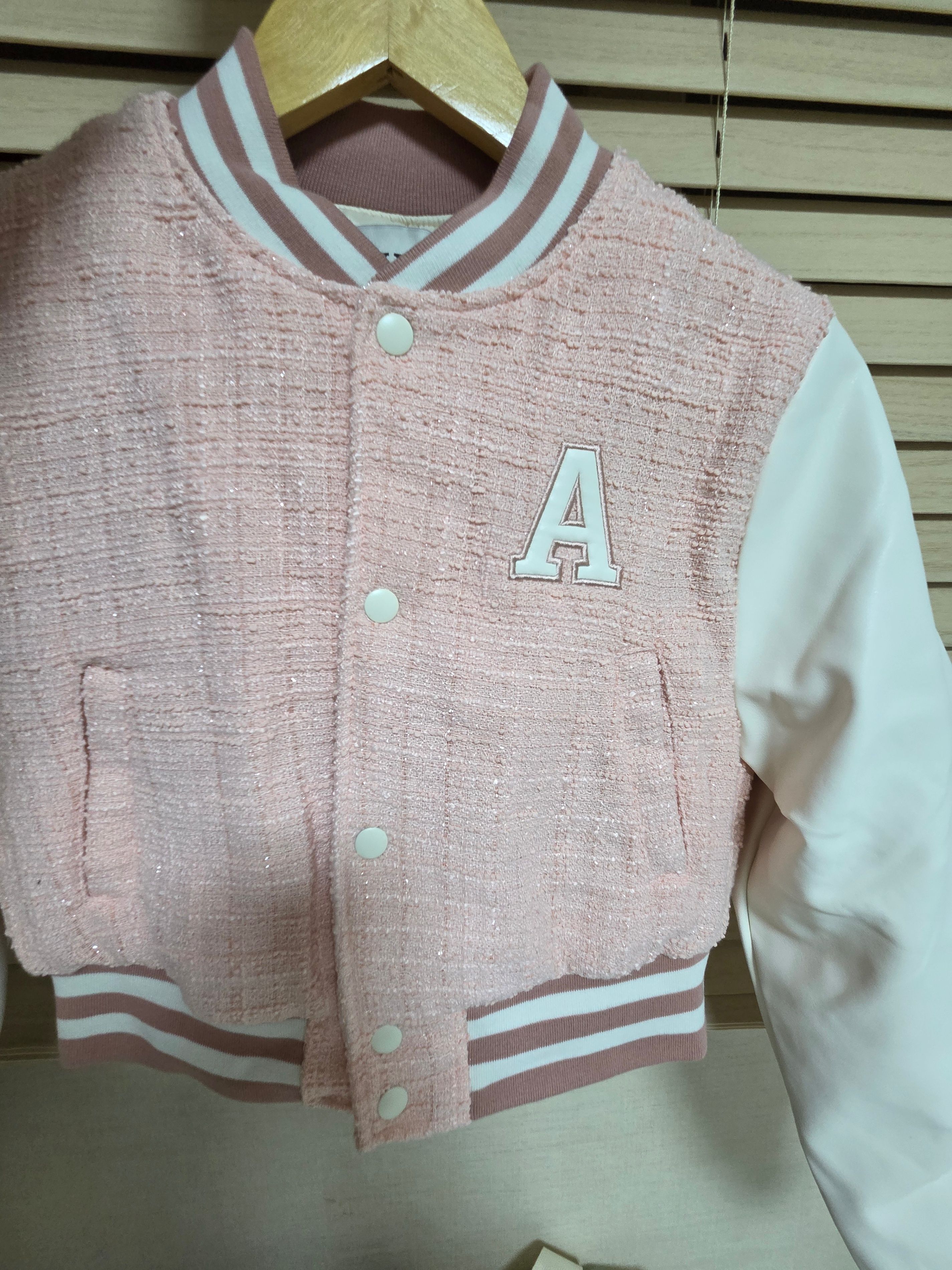 ブルゾン AVANDRESS Atlantis Love Crop Varsity Jacket PINK AVANDRESS