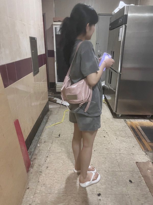 MUSINSA公式 | MATIN KIM HALF SHIRRING RIBBON ROUND BAG IN PINK