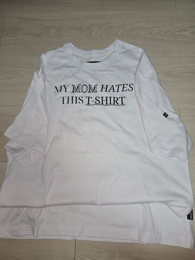【AJO AJOBYAJO】24SS★ [PBA] My Mom Hates This T-Shirt AJO AJOBYAJO】24SS☆ [PBA] My Mom Hates This T-Shirt (AJO