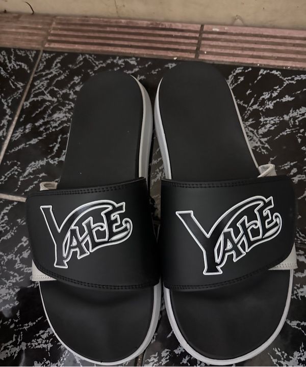 MUSINSA | YALE Wave Velcro Slide Navy