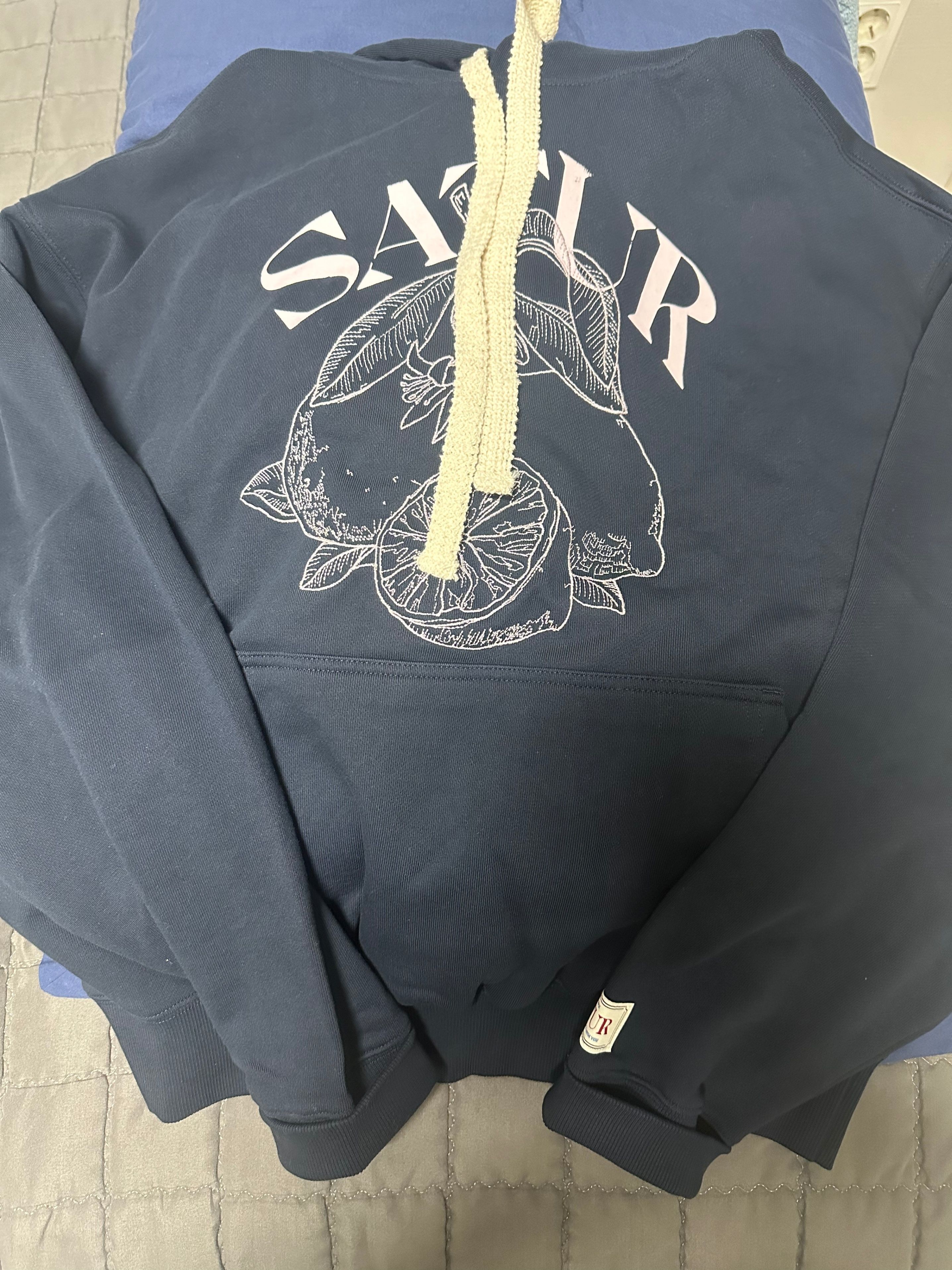 MUSINSA | SATUR Capri Citron Drawing Graphic Hooded