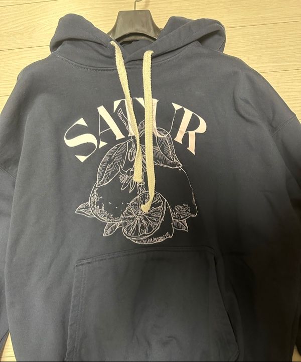 MUSINSA | SATUR Capri Citron Drawing Graphic Hooded