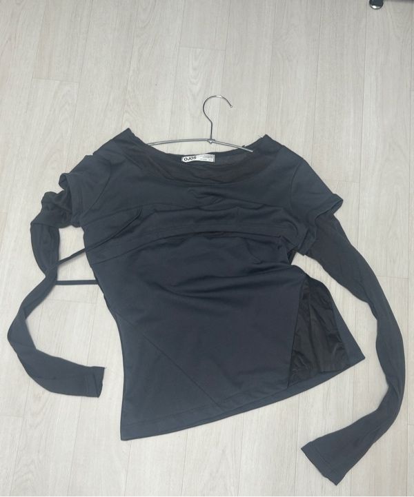 トップス ojos Layered Shoulder Strap MUSINSA公式 | OJOS Layered Shoulder Strap Long Sleeves