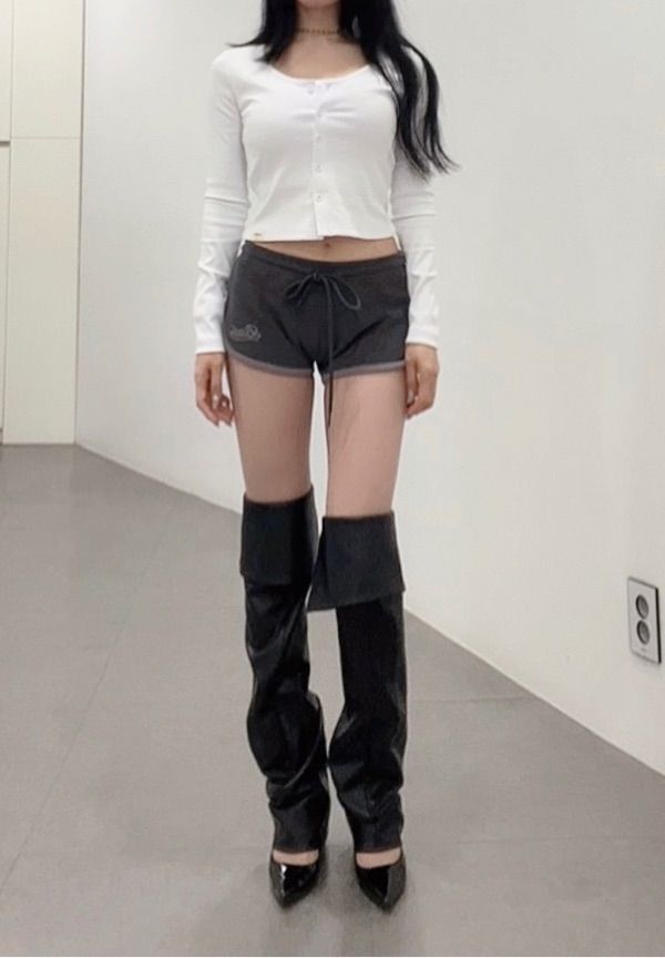 ★韓国人気★BADBLOOD★Beyond Soft Dolphin Shorts BADBLOOD] Beyond Soft Dolphin Shorts - Black | もごつ