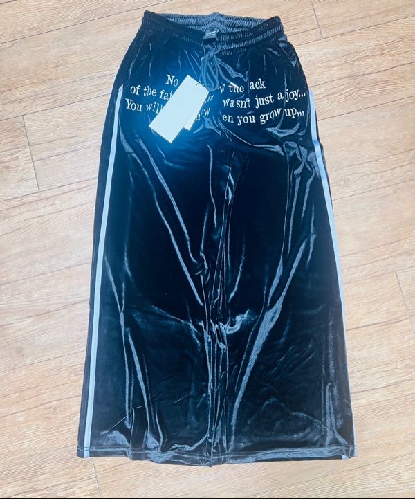★LUVISTRUE★NM LETTERING PANTS(BLACK)★正規品/韓国直送料込 MUSINSA公式 | LUV IS TRUE NM LETTERING PANTS(BLACK)