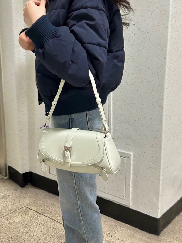 mucu and ebony ♥ Avion Bag /追跡付 mucu and ebony ♥ Avion Bag /追跡付 (MUCU AND EBONY/トート