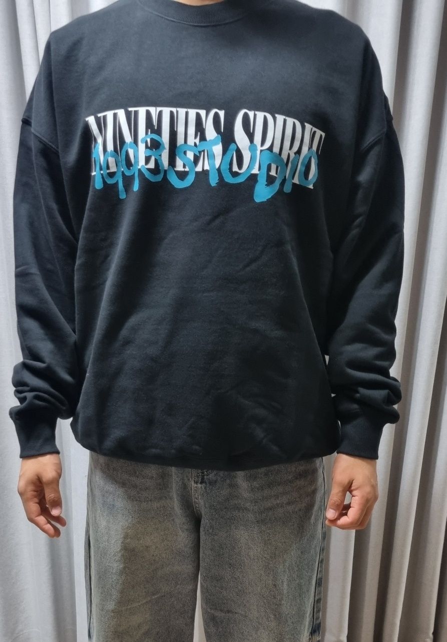 MUSINSA | 1993STUDIO Nineties Spirit Sweatshirt_Black