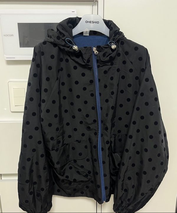 MUSINSA公式 | OHESHIO dot frill hooded windbreaker jumper (black)
