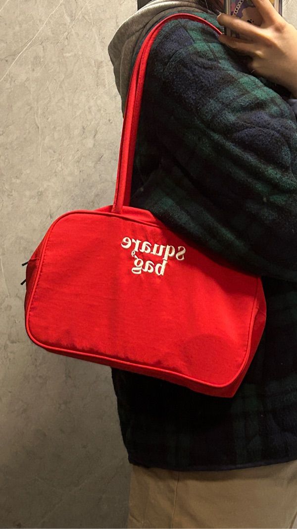 MUSINSA公式 | CATEGORY9 SQUARE SHOULDER BAG_RED