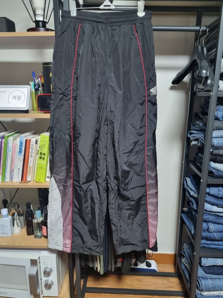 25S/S世界最速! EPTM メタルロゴスナップトラックパンツ BLACK S 25S/S世界最速! EPTM メタルロゴスナップトラックパンツ BLACK S
