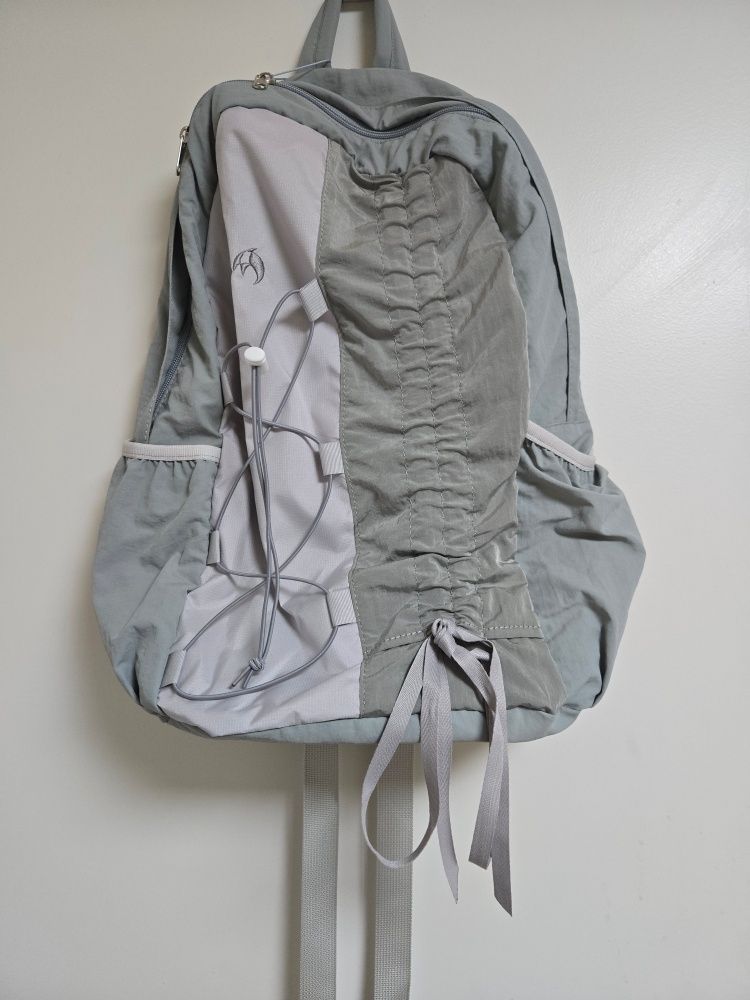 MUSINSA公式 | WAI KEI Half String Nylon Backpack Gray