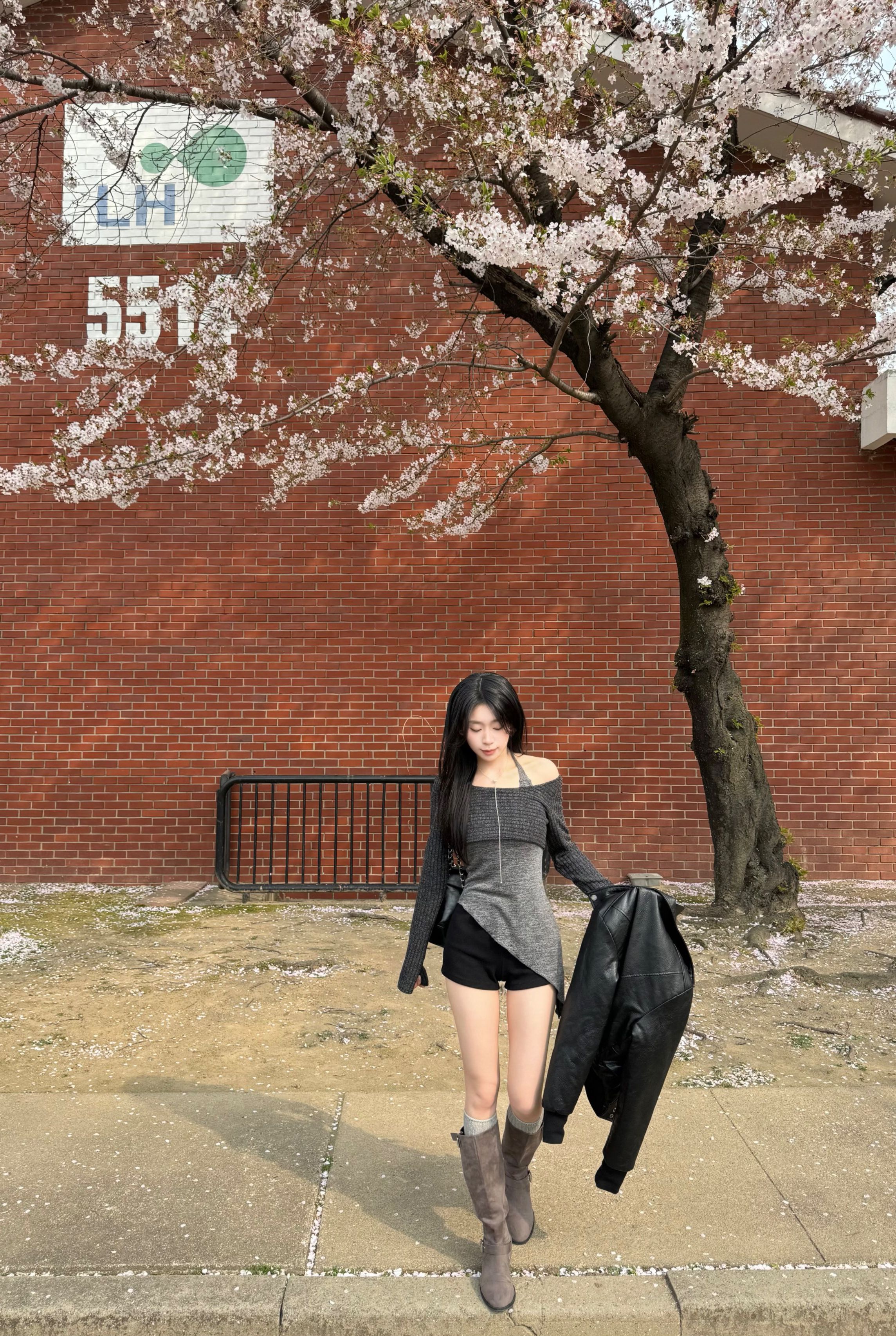 パンツ CRANK  Ribbed micro shorts_Charcoal MUSINSA | CRANK Ribbed micro shorts_Charcoal