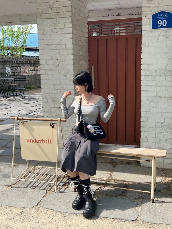 スカート NASTY FANCY CLUB FORMAL BUTTON PLEATS MIDI SKIRT 4BFT618 Fancy Club Dot Layered Long Sleeve & Formal Button Pleated