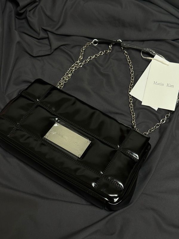 Matin Kim マーティンキム チェーン キルティング バッグ MUSINSA公式 | MATIN KIM CLASSIC CHAIN QUILTING BAG IN BLACK