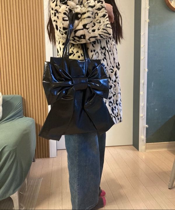 ★DEW E DEW E★RIBBON SHOULDER BAG MUSINSA | DEW E DEW E Ribbon shoulder bag_gray