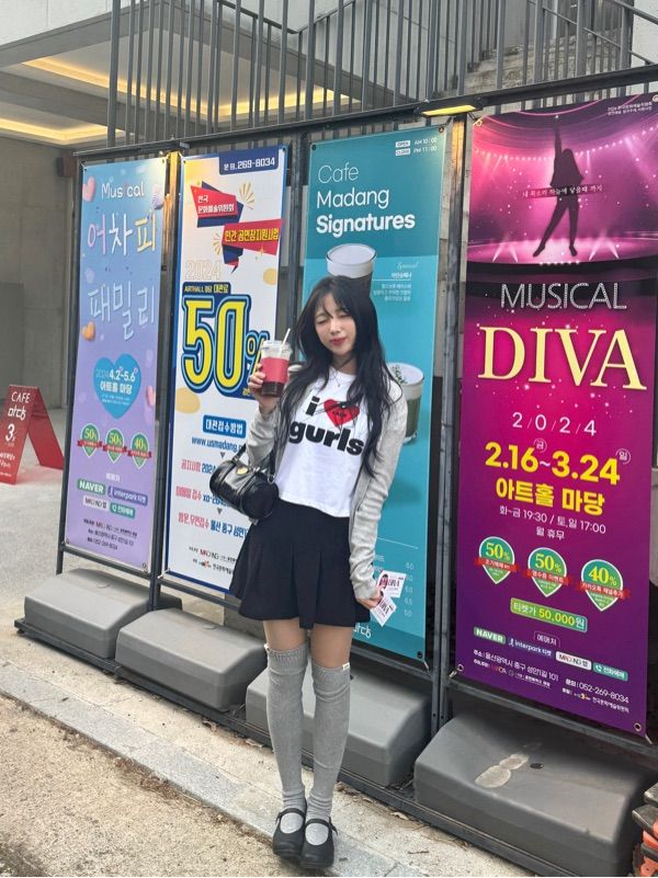 ★少女時代 テヨン★関税込★as if calie★CALIE GURLS T-SHIRT ☆少女時代 テヨン☆関税込☆as if calie☆CALIE GURLS T-SHIRT