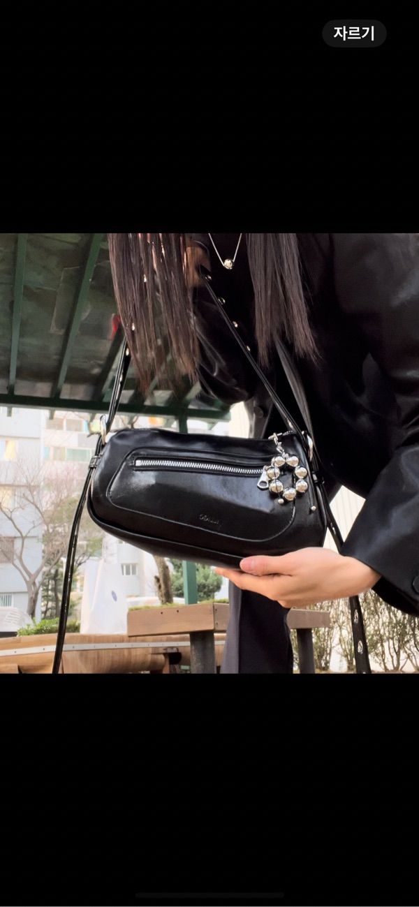 ショルダーバッグ・ポシェット ILLIGO Atypical Pocket Bag Black MUSINSA | ILLIGO Atypical Pocket Bag Black
