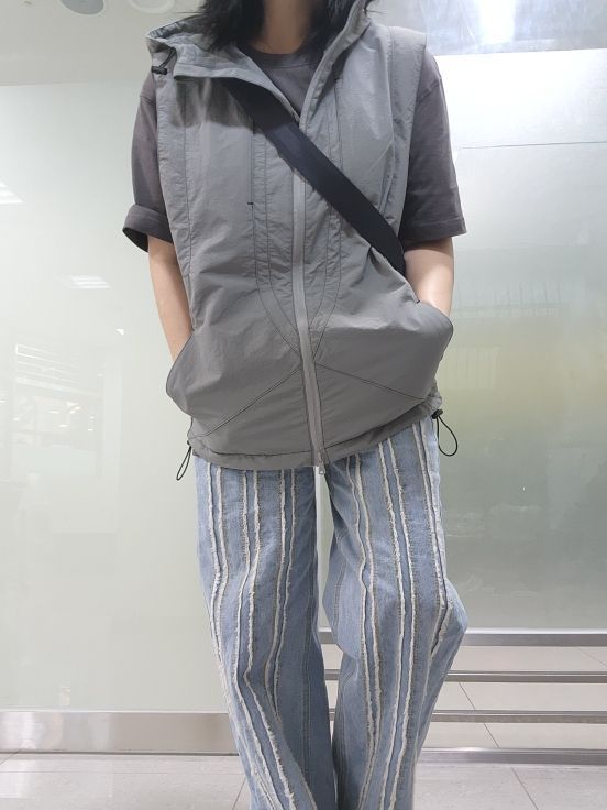 MUSINSA | XTONZ XJ109 Star Stitch Hooded Nylon Vest (GRAY)