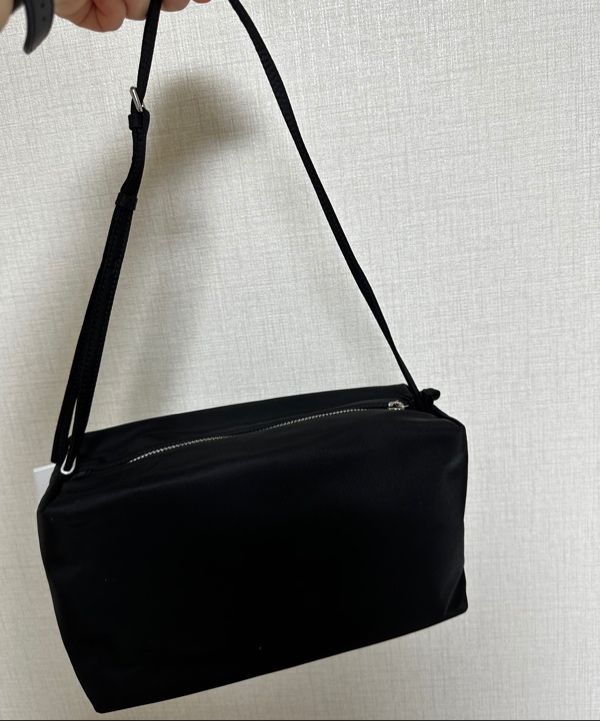MUSINSA公式 | LOW CLASSIC CARAMEL BOX BAG_BLACK_LC257BA03BK