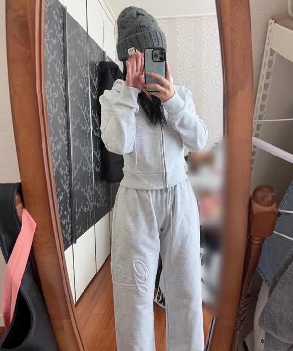 MUSINSA | GLOWNY JORDAN CROP ZIP-UP HOODIE (WHITE)