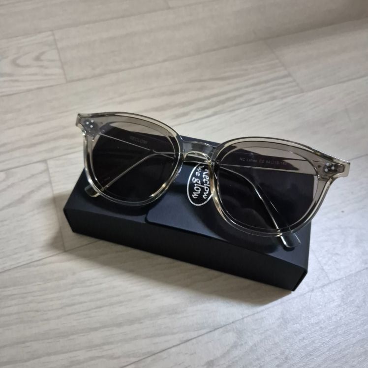 MUSINSA | RECLOW RC LaHee SUNGLASS BEIGE