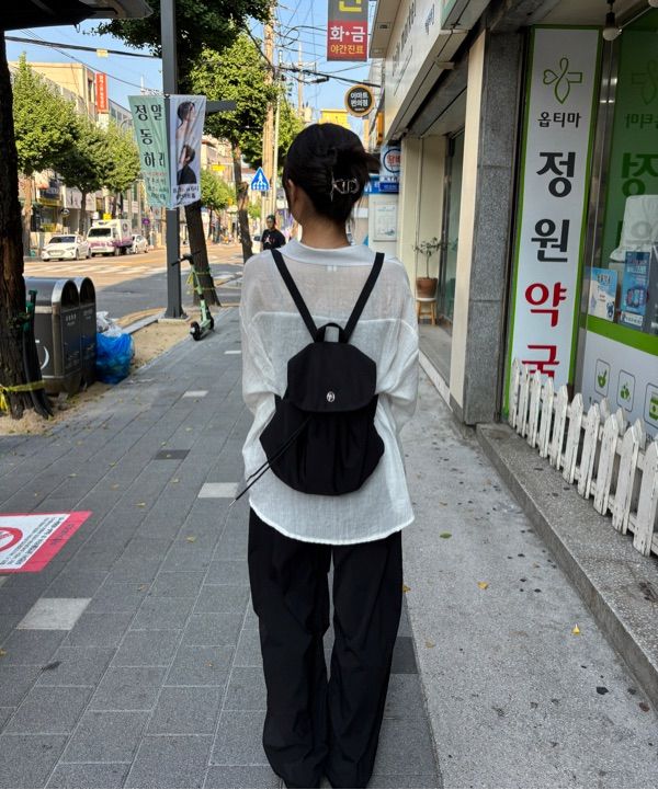 MUSINSA | MARITHÉ CIRCLE LOGO BACKPACK light beige