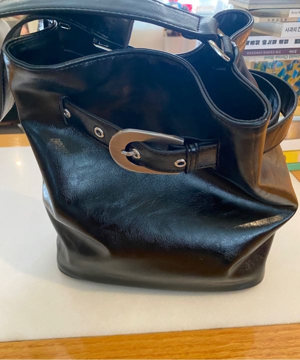 MUSINSA | YEOMIM farrier bucket bag (crinkle black)