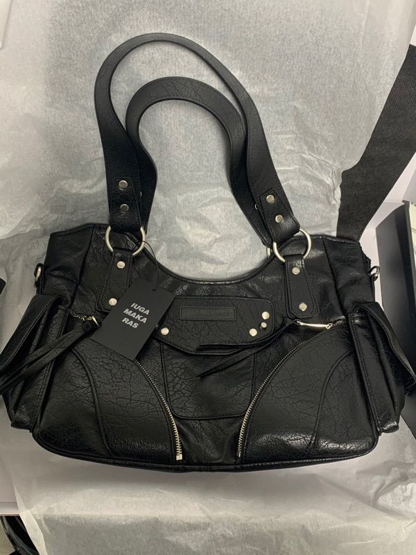韓国商品/IUGAMAKARAS Studded Hobo Bag MUSINSA | IUGAMAKARAS Studded Hobo Bag (Black)